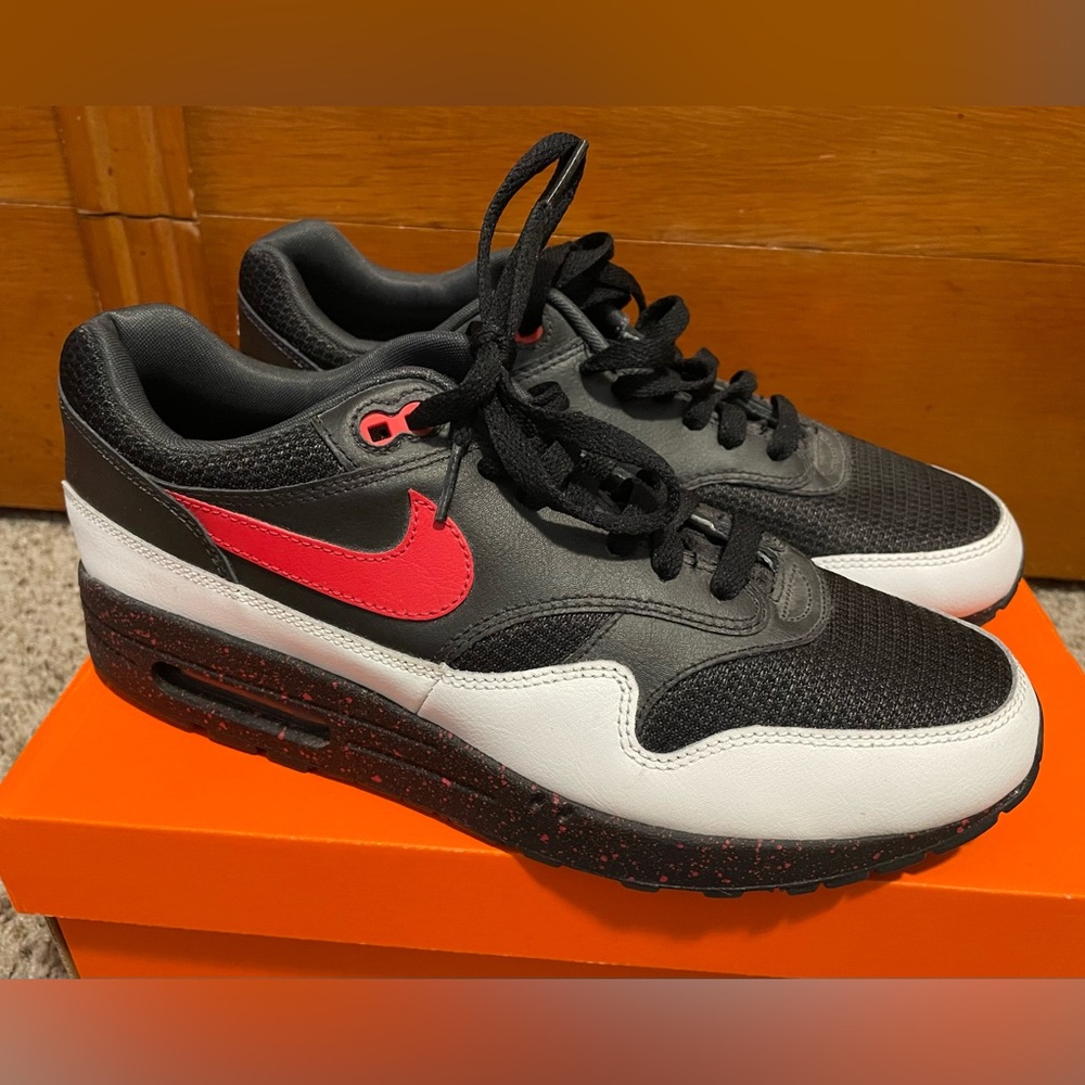 Nike Air Max Custom ID By You Shoes/Sneakers Men’s 9.5 Black/Red EUC
